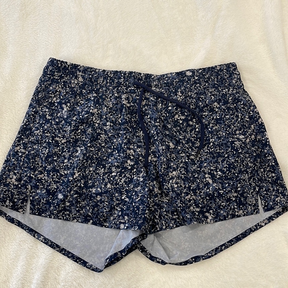 Athleta shorts! Size 10! Tie front! Brand new with no tag!